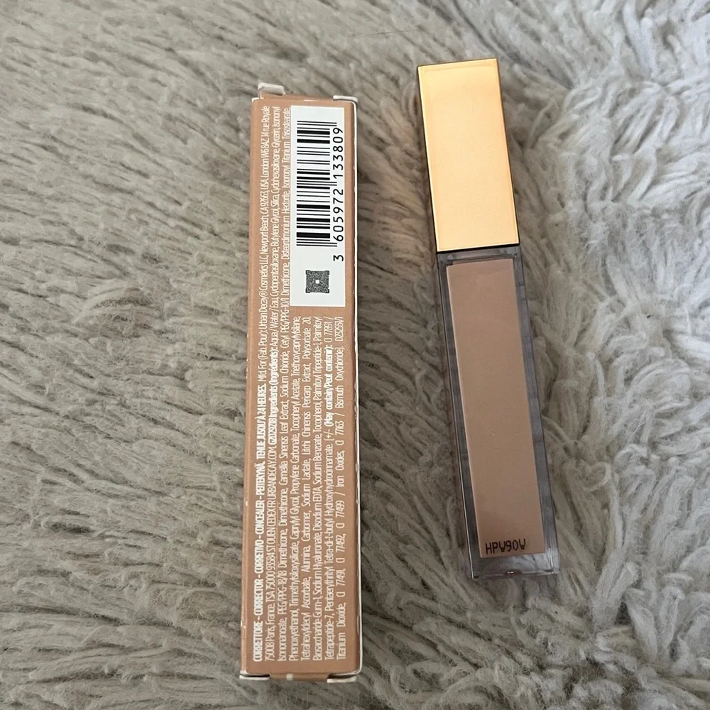Urban Decay STAY NAKED WEIGHTLESS LIQUID CONCEALER Shade 40NY Full SIZE